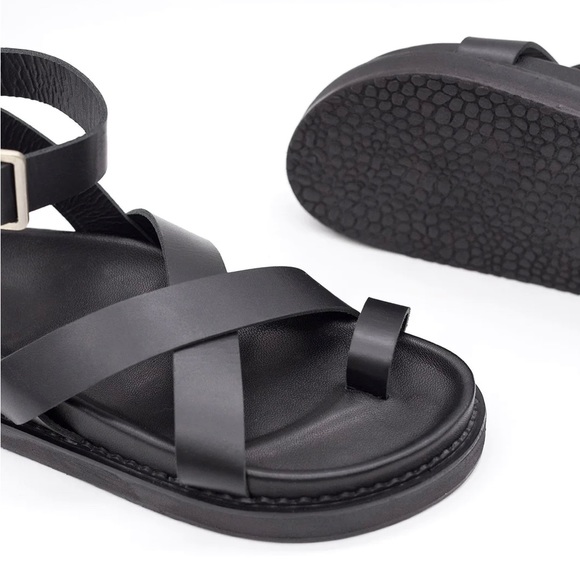 Liberté Brontë Sandal - Picture 2 of 3